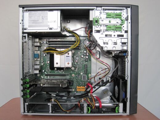 Игровой ПК Fujitsu Celsius W410 Tower / Intel Core i5-2500 (4 ядра по 3.3 - 3.7 GHz) / 8 GB DDR3 / 500 GB HDD / nVidia GeForce GTX 750 Ti, 2 GB GDDR5, 128-bit