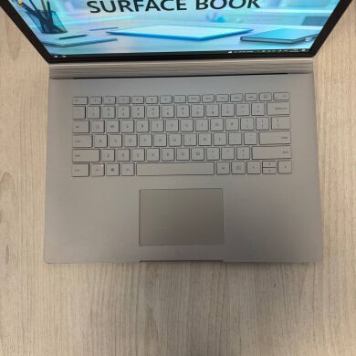 Игровой ультрабук-трансформер Б-класс Microsoft Surface Book 2 / 15.0" (3240x2160) IPS Touch / Intel Core i7-8650U (4 (8) ядра по 1.9 - 4.2 GHz) / 16 GB DDR3 / 1000 GB SSD NVMe / nVidia GeForce GTX 1060, 6 GB GDDR5, 192-bit / WebCam