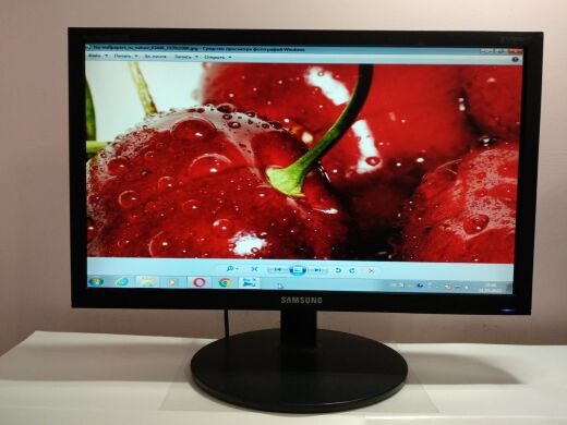 Монитор Samsung E2220H / 21.5" (1920х1080) TN / 1x VGA Монитор Samsung E2220H / 21.5" (1920х1080) TN / 1x VGA