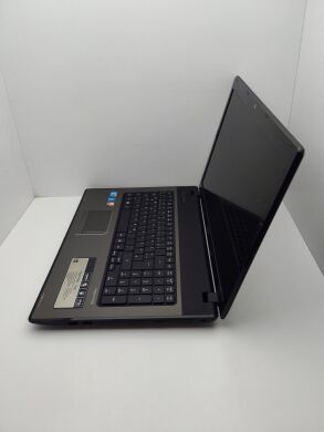 Ноутбук Acer 7741G / 17.3" (1600x900) TN / Intel Core i3-330M (2 (4) ядра по 2.13 GHz) / 6 GB DDR3 / 320 GB HDD / AMD Radeon HD 5470, 1 GB GDDR3, 64-bit / WebCam