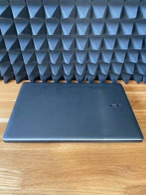 Ноутбук Acer Aspire V5-561G / 15.6" (1366x768) TN / Intel Core i5-4200M (2 (4) ядра по 2.5 - 3.1 GHz) / 8 GB DDR3 / 128 GB SSD / AMD Radeon R7 M265, 2 GB GDDR3, 128-bit / WebCam / DVD-ROM
