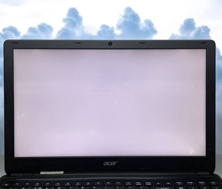 Ноутбук Б-клас Acer Aspire E1-572G / 15.6" (1366x768) TN / Intel Core i3-4010U (2 (4) ядра по 1.7 GHz) / 8 GB DDR3 / 120 GB SSD / AMD Radeon HD 8670M, 1 GB DDR3, 64-bit / WebCam Ноутбук Б-клас Acer Aspire E1-572G / 15.6" (1366x768) TN / Intel Core i3-4010U (2 (4) ядра по 1.7 GHz) / 8 GB DDR3 / 120 GB SSD / AMD Radeon HD 8670M, 1 GB DDR3, 64-bit / WebCam