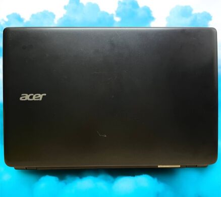Ноутбук Б-клас Acer Aspire E1-572G / 15.6" (1366x768) TN / Intel Core i3-4010U (2 (4) ядра по 1.7 GHz) / 8 GB DDR3 / 120 GB SSD / AMD Radeon HD 8670M, 1 GB DDR3, 64-bit / WebCam Ноутбук Б-клас Acer Aspire E1-572G / 15.6" (1366x768) TN / Intel Core i3-4010U (2 (4) ядра по 1.7 GHz) / 8 GB DDR3 / 120 GB SSD / AMD Radeon HD 8670M, 1 GB DDR3, 64-bit / WebCam