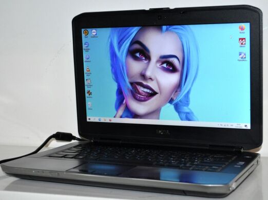 Ноутбук Dell Latitude E5430 / 14" (1366x768) TN / Intel Core i5-3210M (2 (4) ядра по 2.5 - 3.1 GHz) / 8 GB DDR3 / 120 GB SSD / Intel HD Graphics 4000 / DVD-ROM / WebCam / Без АКБ / Windows 10 Home Ноутбук Dell Latitude E5430 / 14" (1366x768) TN / Intel Core i5-3210M (2 (4) ядра по 2.5 - 3.1 GHz) / 8 GB DDR3 / 120 GB SSD / Intel HD Graphics 4000 / DVD-ROM / WebCam / Без АКБ / Windows 10 Home