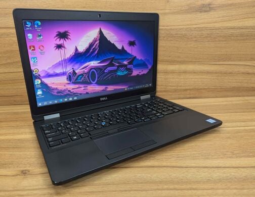 Ноутбук Dell Latitude E5570 / 15.6" (1366x768) TN / Intel Core i5-6300U (2 (4) ядра по 2.4 - 3.0 GHz) / 8 GB DDR4 / 256 GB SSD / AMD Radeon R7 M360, 2 GB DDR3, 64-bit / VGA / WebCam / Windows 10