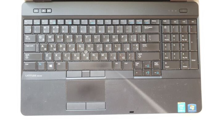 Ноутбук Dell Latitude E6540 / 15.6" (1920x1080) IPS / Intel Core i7-4810MQ (4 (8) ядра по 2.8 - 3.8 GHz) / 16 GB DDR3 / 200 GB SSD + 750 GB HDD / AMD Radeon HD 8790M, 2 GB GDDR5, 128-bit / WebCam Ноутбук Dell Latitude E6540 / 15.6" (1920x1080) IPS / Intel Core i7-4810MQ (4 (8) ядра по 2.8 - 3.8 GHz) / 16 GB DDR3 / 200 GB SSD + 750 GB HDD / AMD Radeon HD 8790M, 2 GB GDDR5, 128-bit / WebCam