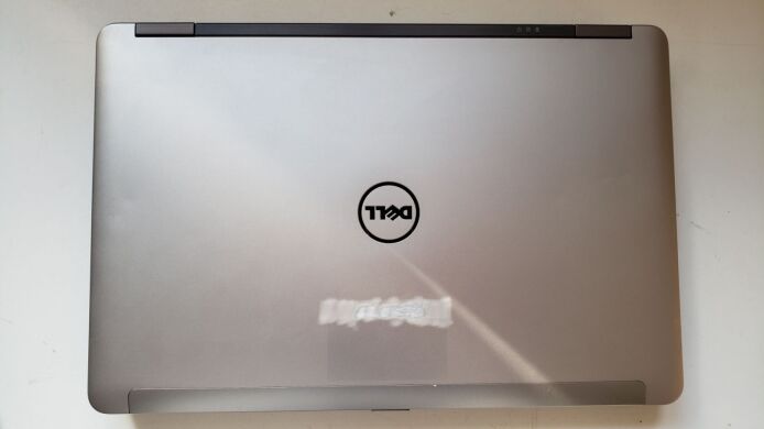 Ноутбук Dell Latitude E6540 / 15.6" (1920x1080) IPS / Intel Core i7-4810MQ (4 (8) ядра по 2.8 - 3.8 GHz) / 16 GB DDR3 / 200 GB SSD + 750 GB HDD / AMD Radeon HD 8790M, 2 GB GDDR5, 128-bit / WebCam Ноутбук Dell Latitude E6540 / 15.6" (1920x1080) IPS / Intel Core i7-4810MQ (4 (8) ядра по 2.8 - 3.8 GHz) / 16 GB DDR3 / 200 GB SSD + 750 GB HDD / AMD Radeon HD 8790M, 2 GB GDDR5, 128-bit / WebCam