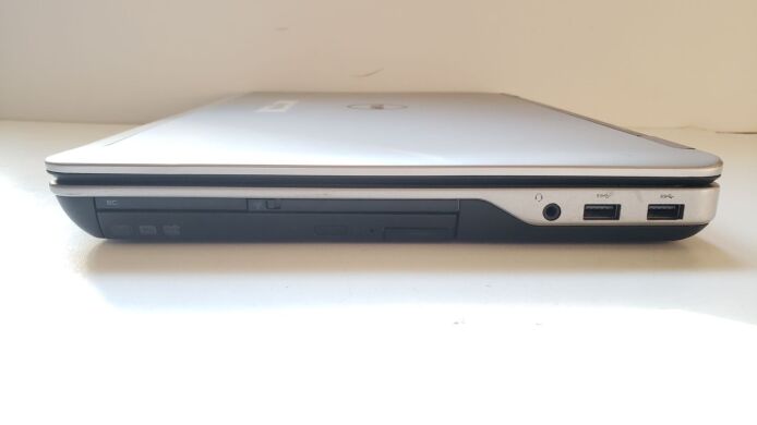 Ноутбук Dell Latitude E6540 / 15.6" (1920x1080) IPS / Intel Core i7-4810MQ (4 (8) ядра по 2.8 - 3.8 GHz) / 16 GB DDR3 / 200 GB SSD + 750 GB HDD / AMD Radeon HD 8790M, 2 GB GDDR5, 128-bit / WebCam Ноутбук Dell Latitude E6540 / 15.6" (1920x1080) IPS / Intel Core i7-4810MQ (4 (8) ядра по 2.8 - 3.8 GHz) / 16 GB DDR3 / 200 GB SSD + 750 GB HDD / AMD Radeon HD 8790M, 2 GB GDDR5, 128-bit / WebCam