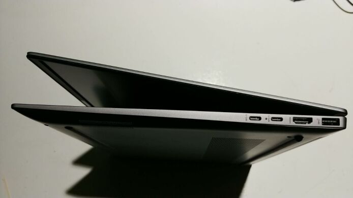 Ноутбук Б-класс HP Pavilion 16-ag0xxx / 16" (1920x1200) IPS / AMD Ryzen 5 8540U (6 (12) ядер по 3.2 - 4.9 GHz) / 8 GB DDR4 / 256 GB SSD / AMD Radeon 740M Graphics / WebCam 