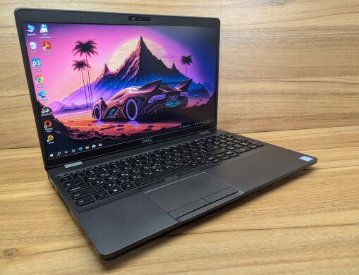 Ультрабук Dell Latitude 5500 / 15.6" (1920x1080) IPS / Intel Core i7-8665U (4 (8) ядра по 1.9 - 4.8 GHz) / 16 GB DDR4 / 512 GB SSD / AMD Radeon 540x, 2 GB GDDR5, 64-bit / WebCam / Windows 10