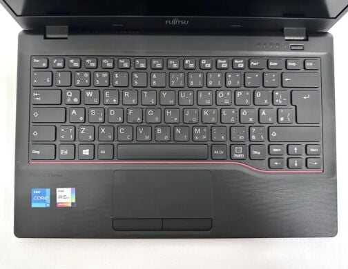 Ультрабук Fujitsu LifeBook E5412 / 14" (1920x1080) IPS / Intel Core i5-1235U (10 (12) ядер по 3.3 - 4.4 GHz) / 16 GB DDR4 / 256 GB SSD M.2 / Intel Iris Xe Graphics / WebCam / Win 11 Pro + гравіювання