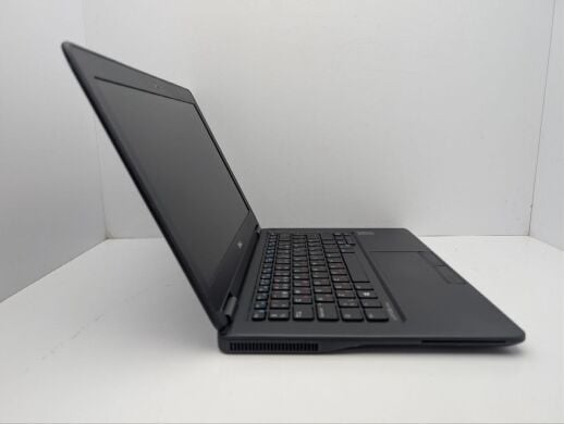 Нетбук Dell Latitude E7250 / 12.5" (1366x768) TN / Intel Core i7-5600U (2 (4) ядра по 2.6 - 3.2 GHz) / 8 GB DDR3 / 120 GB SSD / Intel HD Graphics 5500 / WebCam / АКБ не держит
