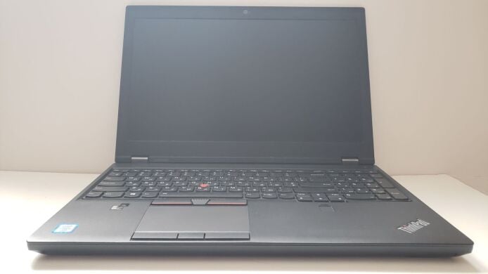 Мобільна робоча станція Lenovo Thinkpad P51 / 15.6" (3840x2160) IPS / Intel Core i7-7820HQ (4 (8) ядра по 2.9 - 3.9 GHz) / 32 GB DDR4 / 256 GB SSD + 500 GB HDD / nVidia Quadro M2200, 4 GB GDDR5, 128-bit / WebCam