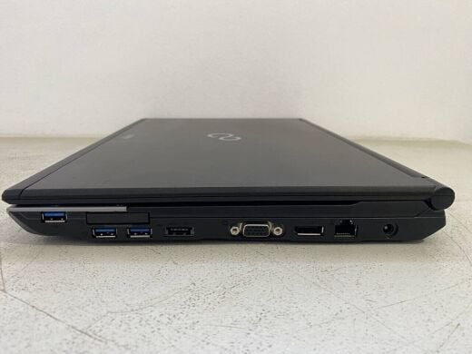 Мобильная рабочая станция Б-класс Fujitsu Celsius H720 / 15.6" (1920x1080) TN / Intel Core i7-3720QM (4 (8) ядра по 2.6 - 3.6 GHz) / 16 GB DDR3 / 128 GB SSD / nVidia Quadro K1000M, 2 GB GDDR3, 128-bit / WebCam