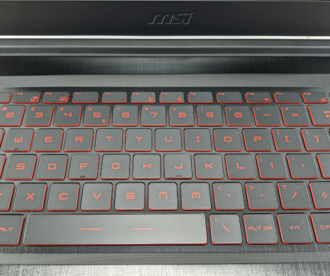 Ігровий ноутбук MSI Thin GF63 12UCX-898US / 15.6" (1920x1080) IPS / Intel Core i5-12450H (8 (12) ядер по 3.3 - 4.4 GHz) / 16 GB DDR4 / 240 GB SSD / nVidia GeForce RTX 2050, 4 GB GDDR6, 64-bit / WebCam