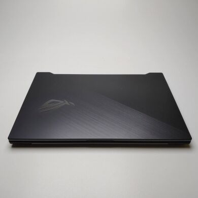 Ігровий ноутбук Asus ROG Strix Scar II GL704GW / 17.3&rdquo; (1920x1080) IPS / Intel Core i7-8750H (6 (12) ядер по 2.2 - 4.1 GHz) / 16 GB DDR4 / 1000 GB SSD / nVidia GeForce RTX 2070, 8 GB GDDR6, 256-bit / WebCam / Win 10 Home