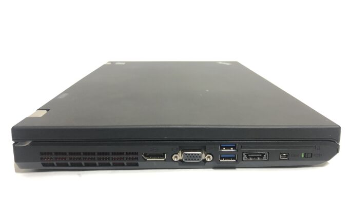 Мобильная рабочая станция Б-класс Lenovo Thinkpad W510 / 15.6" (1920x1080) TN / Intel Core i7-820QM (4 (8) ядра по 1.73 - 3.06 GHz) / 8 GB DDR3 / 160 GB SSD / nVidia Quadro FX 880M, 1 GB GDDR3, 128-bit / WebCam / DVD-ROM