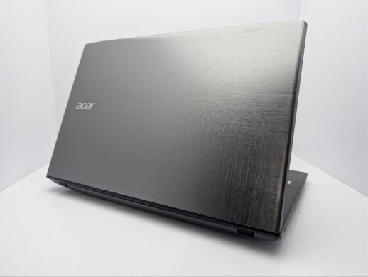 Ноутбук Acer Aspire E5-575G / 15.6" (1920x1080) TN / Intel Core i3-6006U (2 (4) ядра по 2.0 GHz) / 8 GB DDR4 / 120 GB SSD M.2 + 1000 GB HDD / nVidia GeForce 940MX, 4 GB GDDR5, 64-bit / WebCam