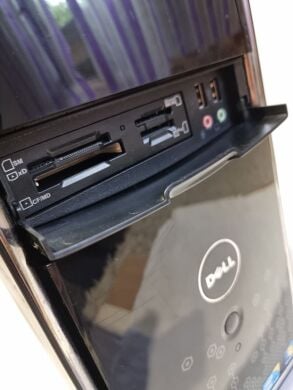 ПК Dell Inspiron 580 Tower / Intel Core i5-650 (2 (4) ядра по 3.2 - 3.46 GHz) / 8 GB DDR3 / 250 GB HDD / nVidia GeForce GT 420, 1 GB DDR3, 128-bit / DVD-RW