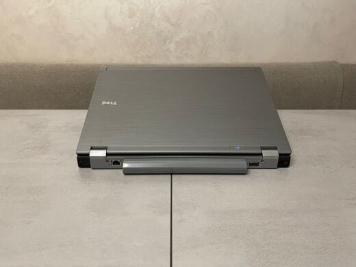 Ноутбук Dell Latitude E6510 / 15.6" (1920x1080) TN LED / Intel Core i5-580M (2 (4) ядра по 2.66 - 3.33 GHz) / 4 GB DDR3 / 320 GB HDD / Intel HD Graphics / DVD-RW / WebCam 