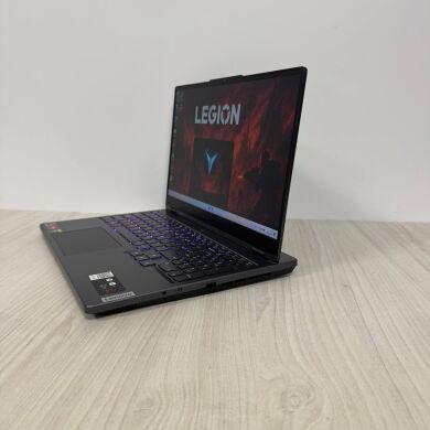 Ігровий ноутбук Б-клас Lenovo Legion 5 15ARH7H / 15.6" (1920x1080) IPS / AMD Ryzen 7 6800H (8 (16 ядер по 3.2 - 4.7 GHz) / 16 GB DDR5 / 512 GB SSD NVMe / nVidia GeForce RTX 3060, 6 GB GDDR6, 192-bit / WebCam
