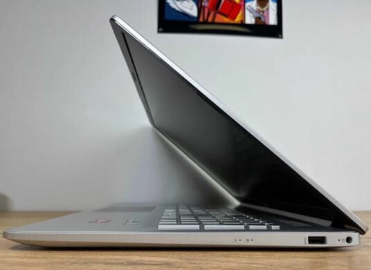 Ноутбук HP 17-cp067gb / 17.3" (1920x1080) IPS / AMD Ryzen 7 5700U (8 (16) ядер по 1.8 - 4.3 GHz) / 16 GB DDR4 / 256 GB SSD + 1000 GB HDD / AMD Radeon RX Vega 8 / WebCam / Win 11 Ноутбук HP 17-cp067gb / 17.3" (1920x1080) IPS / AMD Ryzen 7 5700U (8 (16) ядер по 1.8 - 4.3 GHz) / 16 GB DDR4 / 256 GB SSD + 1000 GB HDD / AMD Radeon RX Vega 8 / WebCam / Win 11