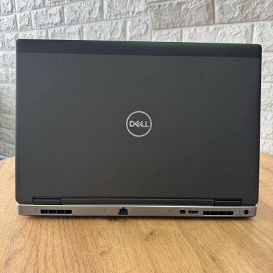 Мобільна робоча станція Dell Precision 7530 / 15.6" (1920x1080) IPS / Intel Core i5-8400H (4 (8) ядер по 2.5 - 4.2 GHz) / 32 GB DDR4 / 256 GB SSD / nVidia Quadro P1000, 4 GB GDDR5, 128-bit / WebCam