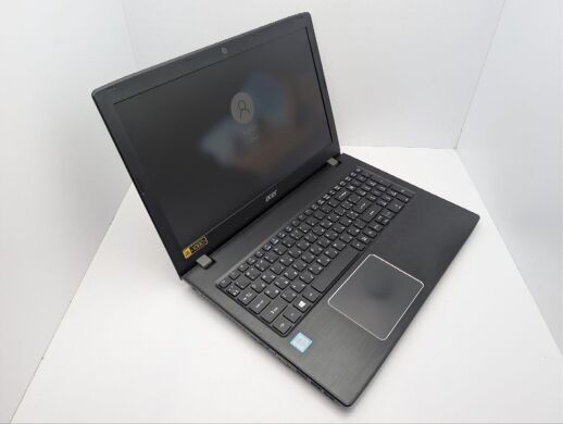 Ноутбук Acer Aspire E5-575G / 15.6" (1920x1080) TN / Intel Core i3-6006U (2 (4) ядра по 2.0 GHz) / 8 GB DDR4 / 120 GB SSD M.2 + 1000 GB HDD / nVidia GeForce 940MX, 4 GB GDDR5, 64-bit / WebCam