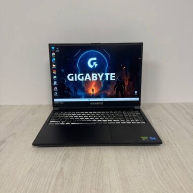 Ігровий ноутбук Б-клас Gigabyte G6 KF / 16" (1920x1200) IPS / Intel Core i7-13620H (10 (16) ядер по 3.6 - 4.9 GHz) / 16 GB DDR4 / 1000 GB SSD / nVidia GeForce RTX 4060, 8 GB GDDR6, 128-bit / WebCam