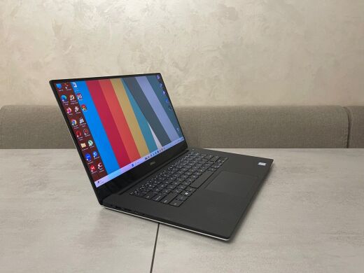 Игровой ноутбук Dell Xps 15 9550 / 15.6" (3840x2160) IPS Touch / Intel Core i7-6700HQ (4 (8) ядра по 2.6 - 3.5 GHz) / 16 GB DDR4 / 256 GB SSD M.2 / nVidia GeForce GTX 960M, 2GB GDDR5, 128-bit / WebCam