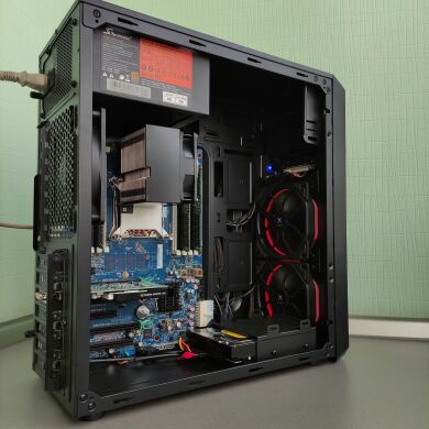 Робоча станція Vinga Tower / Intel Xeon E5-2680 v3 (12 (24) ядер по 2.5 - 3.3 GHz) / 64 GB DDR4 / 1000 GB HDD / nVidia Quadro K600, 1 GB DDR3, 128-bit / 650W / USB 3.0