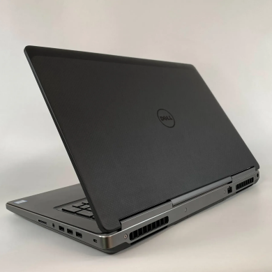 Мобільна робоча станція Б-клас Dell Precision 7720 / 17.3" (1600x900) TN / Intel Core i7-7820HQ (4 (8) ядра по 2.9 - 3.9 GHz) / 16 GB DDR4 / 960 GB SSD / nVidia Quadro P4000, 8 GB GDDR5, 256-bit / HDMI