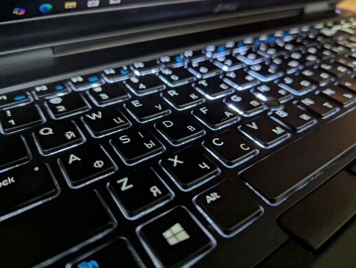 Мобильная рабочая станция Dell Precision 7530 / 15.6" (1920x1080) IPS / Intel Core i5-8400H (4 (8) ядра по 2.5 - 4.2 GHz) / 32 GB DDR4 / 480 GB SSD / nVidia Quadro P2000, 4 GB GDDR5, 128-bit / HDMI / TouchID / Windows 10 Мобильная рабочая станция Dell Precision 7530 / 15.6" (1920x1080) IPS / Intel Core i5-8400H (4 (8) ядра по 2.5 - 4.2 GHz) / 32 GB DDR4 / 480 GB SSD / nVidia Quadro P2000, 4 GB GDDR5, 128-bit / HDMI / TouchID / Windows 10