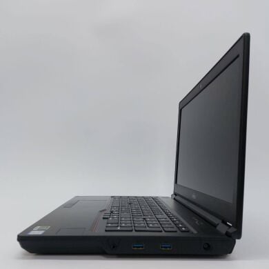 Мобильная рабочая станция Fujitsu Celsius H780 / 15.6" (1920x1080) IPS / Intel Core i7-8750H (6 (12) ядер по 2.2 - 4.1 GHz) / 32 GB DDR4 / 512 GB SSD / nVidia Quadro P600, 4 GB GDDR5, 128-bit / WebCam / HDMI