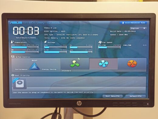 Монітор HP EliteDisplay E202 / 20" (1600x900) IPS / VGA, HDMI, DisplayPort, USB-Hub