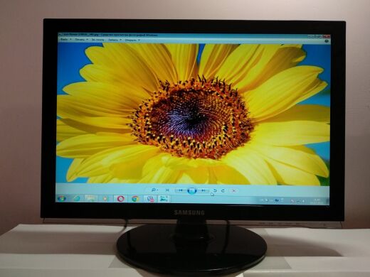 Монитор Samsung SyncMaster 2253LW / 22" (1680x1050) TN / DVI, VGA / VESA 100x100 Монитор Samsung SyncMaster 2253LW / 22" (1680x1050) TN / DVI, VGA / VESA 100x100