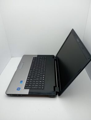 Ноутбук Acer Medion E7222 / 17.3" (1600x900) TN / Intel Core i5-2540M (2 (4) ядра по 2.6 - 3.3 GHz) / 6 GB DDR3 / 120 GB SSD / Intel HD Graphics 3000 / WebCam / Не тримає Ноутбук Acer Medion E7222 / 17.3" (1600x900) TN / Intel Core i5-2540M (2 (4) ядра по 2.6 - 3.3 GHz) / 6 GB DDR3 / 120 GB SSD / Intel HD Graphics 3000 / WebCam / Не тримає