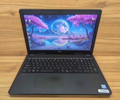 Ноутбук Dell Latitude 3580 / 15.6" (1920x1080) IPS / Intel Core i7-7500U (2 (4) ядра по 2.7 - 3.5 GHz) / 16 GB DDR4 / 500 GB SSD / AMD Radeon R5 M430, 2 GB DDR3, 64-bit / WebCam / Windows 10