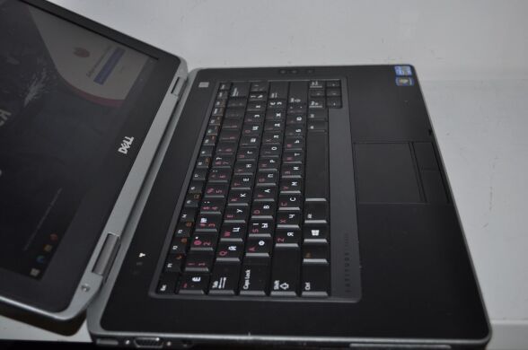 Ноутбук Dell Latitude E6430 / 14" (1366x768) TN / Intel Core i5-3210M (2 (4) ядра по 2.5 - 3.1 GHz) / 4 GB DDR3 / 500 GB HDD / Intel HD Graphics 4000 / DVD-ROM