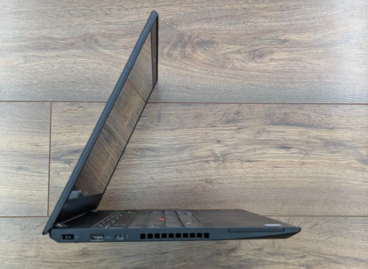 Ноутбук Lenovo Thinkpad P51s / 15.6" (1920x1080) IPS / Intel Core i7-7600U (2 (4) ядра по 2.8 - 3.9 GHz) / 8 GB DDR4 / 256 GB SSD / nVidia Quadro M520, 2 GB GDDR5, 64-bit / WebCam / Win 10 Pro