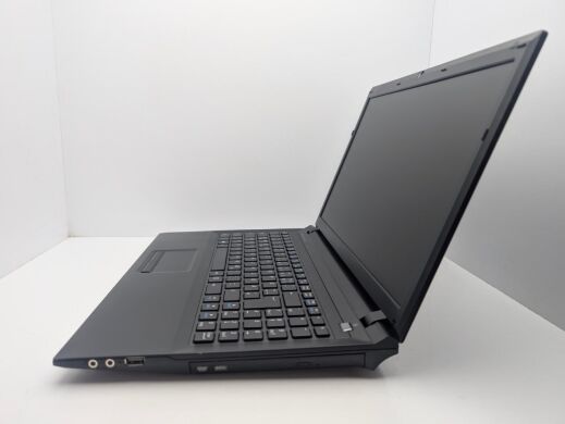 Ноутбук Terra Mobile 1512 / 15.6" (1366x768) TN / Intel Celeron 1037U (2 ядра по 1.8 GHz) / 6 GB DDR3 / 128 GB SSD / Intel HD Graphics 2500 / WebCam