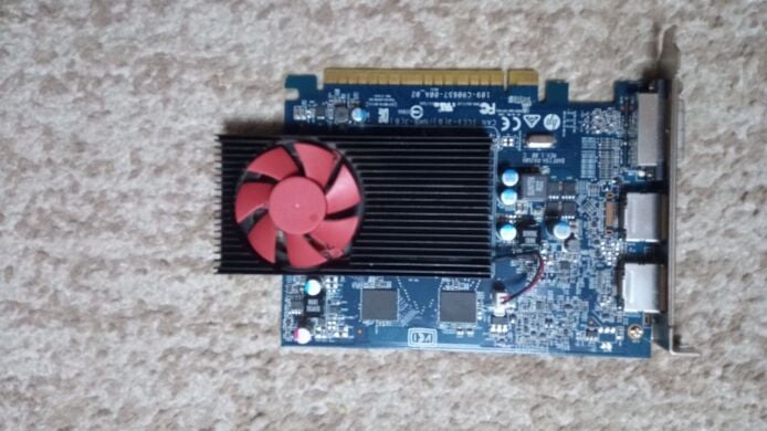 Дискретная видеокарта AMD Radeon R9 350 OEM, 2 GB GDDR5, 128-bit / DisplayPort, DVI