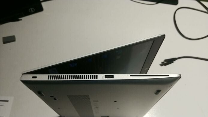 Ультрабук Б-класс HP Elitebook 745 G5 / 14" (1920x1080) IPS / AMD Ryzen 7 2700U (4 (8) ядра по 2.2 - 3.8 GHz) / 8 GB DDR4 / 128 GB SSD / AMD Radeon Vega 10 Graphics / WebCam