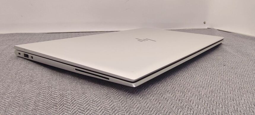 Ультрабук HP EliteBook 850 G7 / 15.6" (1920x1080) IPS / Intel Core i7-10610U (4 (8) ядра по 1.8 - 4.9 GHz) / 16 GB DDR4 / 256 GB SSD M.2 / Intel UHD Graphics / WebCam / HDMI
