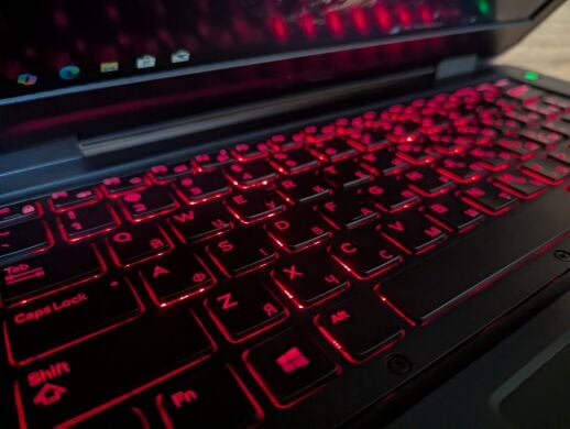 Захищений ноутбук Dell Latitude 14 Rugged 5414 / 14" (1920x1080) IPS Touch / Intel Core i5-6300U (2 (4) ядра по 2.4 - 3.0 GHz) / 16 GB DDR4 / 512 GB SSD / AMD Radeon R7 M360, 2 GB DDR3, 64-bit / Fingerprint / 4G / Windows 10