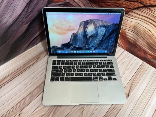 Ультрабук Б-клас Apple MacBook Pro 13 A1502 / 13.3" (2560x1600) IPS / Intel Core i5-4308U (2 (4) ядра по 2.8 - 3.3 GHz) / 16 GB DDR3 / 256 GB SSD / Intel Iris Graphics 5100 / WebCam / MacOS