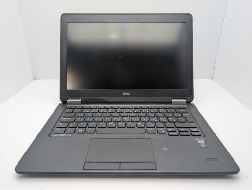 Нетбук Dell Latitude E7250 / 12.5" (1366x768) TN / Intel Core i7-5600U (2 (4) ядра по 2.6 - 3.2 GHz) / 8 GB DDR3 / 256 GB SSD / Intel HD Graphics 5500 / WebCam Нетбук Dell Latitude E7250 / 12.5" (1366x768) TN / Intel Core i7-5600U (2 (4) ядра по 2.6 - 3.2 GHz) / 8 GB DDR3 / 256 GB SSD / Intel HD Graphics 5500 / WebCam