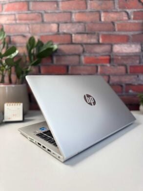 Ультрабук HP ProBook 440 G8 / 14" (1920x1080) IPS / Intel Core i3-1115G4 (4 (8) ядра по 4.1 GHz) / 8 GB DDR4 / 256 GB SSD / Intel UHD Graphics / WebCam