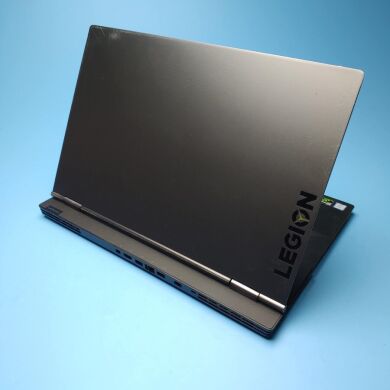 Игровой ноутбук Б-класс Lenovo Legion Y730-17ICH / 17.3" (1920x1080) IPS / Intel Core i5-8300H (4 (8) ядра по 2.3 - 4.0 GHz) / 16 GB DDR4 / 1000 GB SSD / nVidia GeForce GTX 1050 Ti, 4 GB GDDR5, 128-bit / WebCam / Win 10 Home