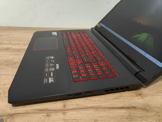 Ігровий ноутбук Acer Nitro AN517-52 / 17.3" (1920x1080) IPS / Intel Core i5-10300H (4 (8) ядра по 2.5 - 4.5 GHz) / 16 GB DDR4 / 512 GB SSD / nVidia GeForce GTX 1650 Ti, 4 GB GDDR6, 128-bit / WebCam
